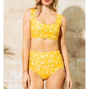 Mott 50 Two-piece Set